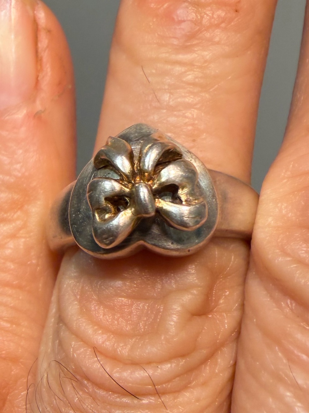 Vintage 925 Sterling Silver Two Tone Heart Bow Ring Size 7.5